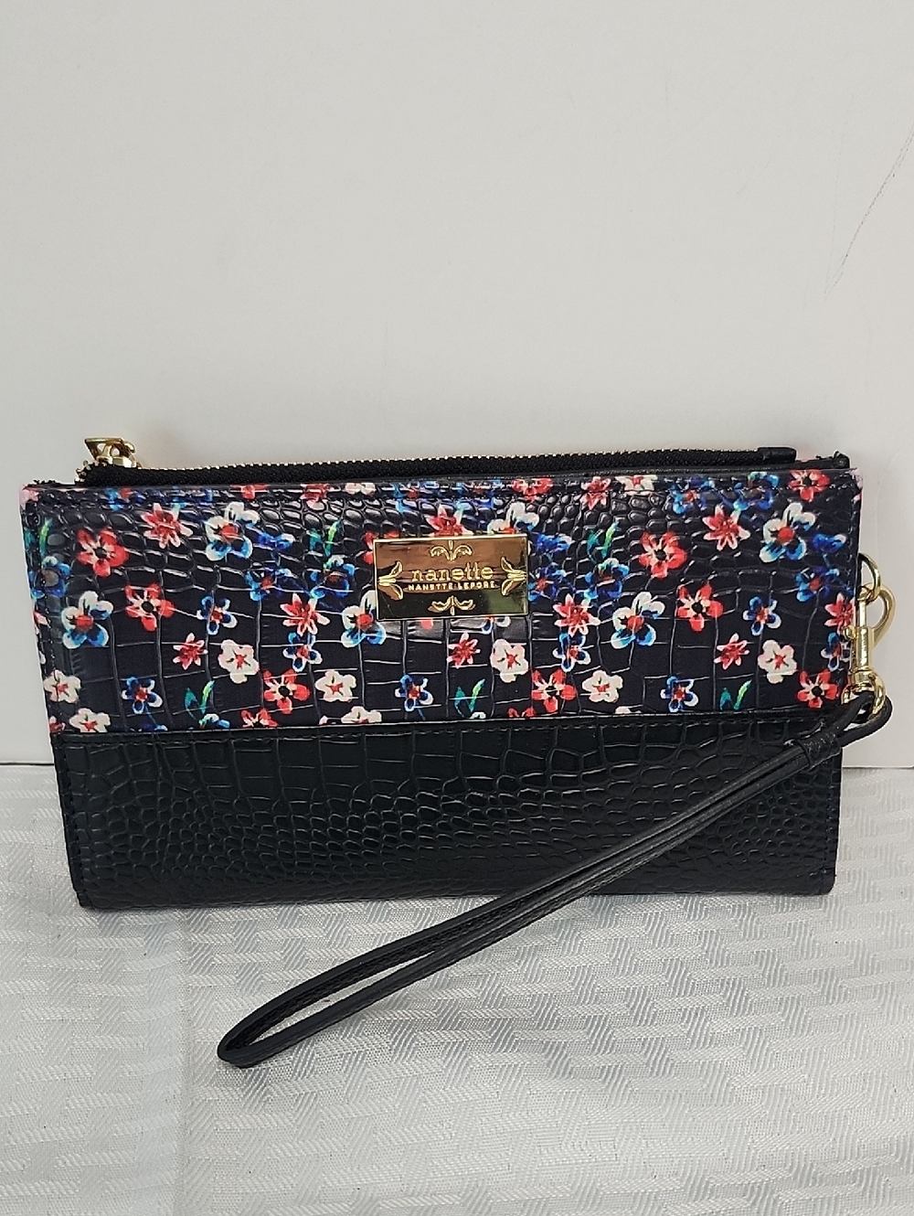 Nanette Lepore Wallet Wristlet NEW